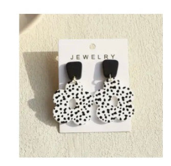 Hollow Flower Design with Black Earring