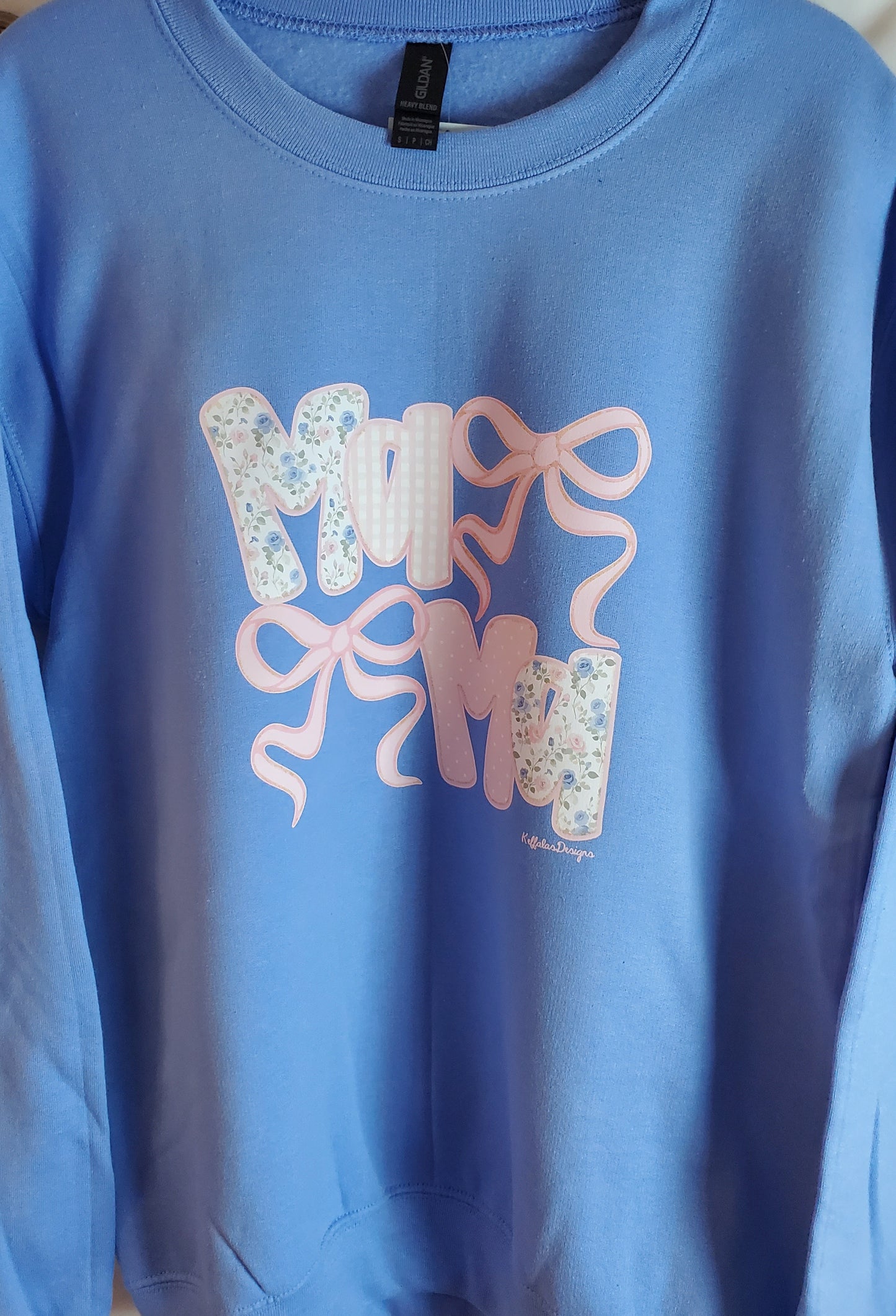 Mama - Crew Sweatshirt - Carolina Blue