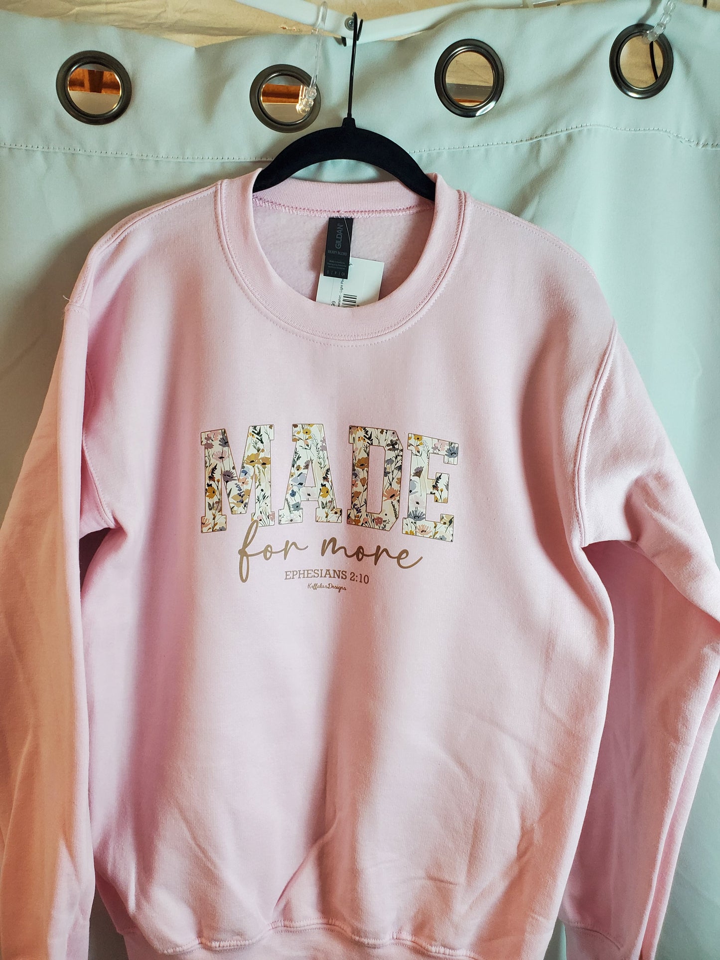 Made For More - Crew Sweatshirt - Light Pink